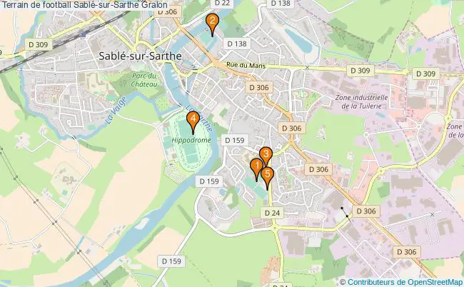 plan Terrain de football Sablé-sur-Sarthe : 5 équipements