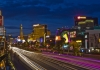 Photo Une ville nocturne sur le strip boulevard