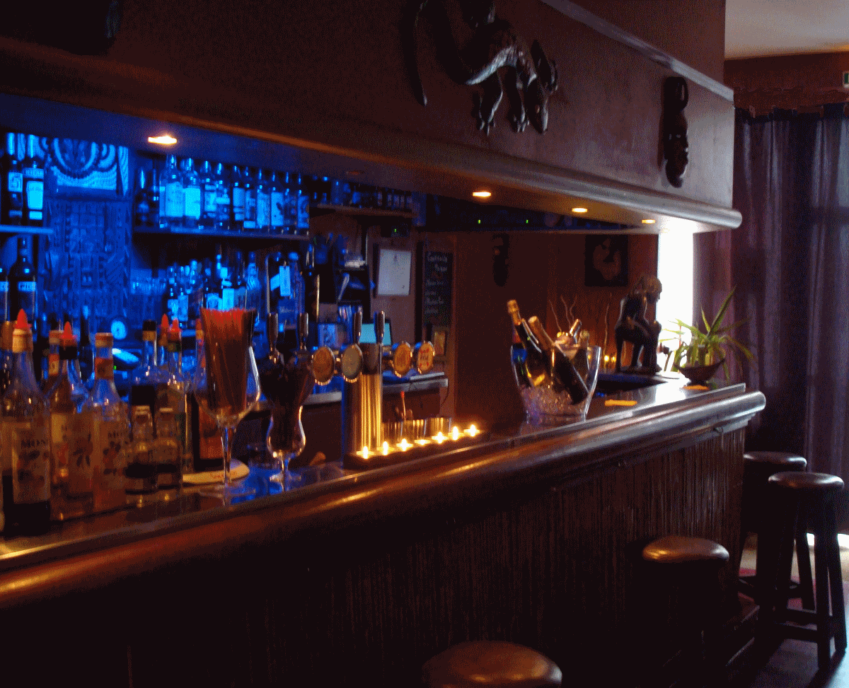 bar, pianobar, pub TIKI BAR rhumerie Nantes