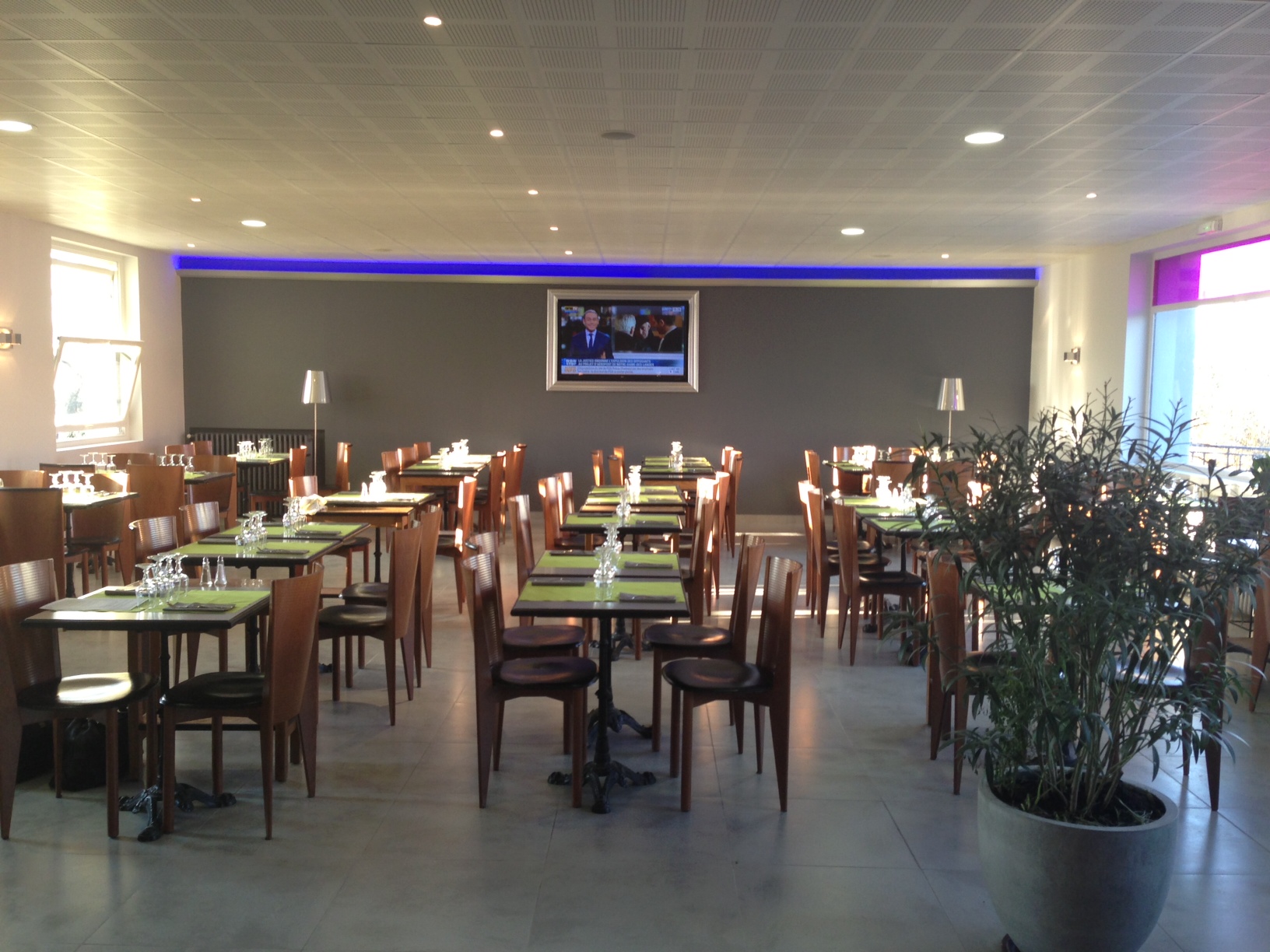 Le Meze Restaurant Turku Bar Décinescharpieu