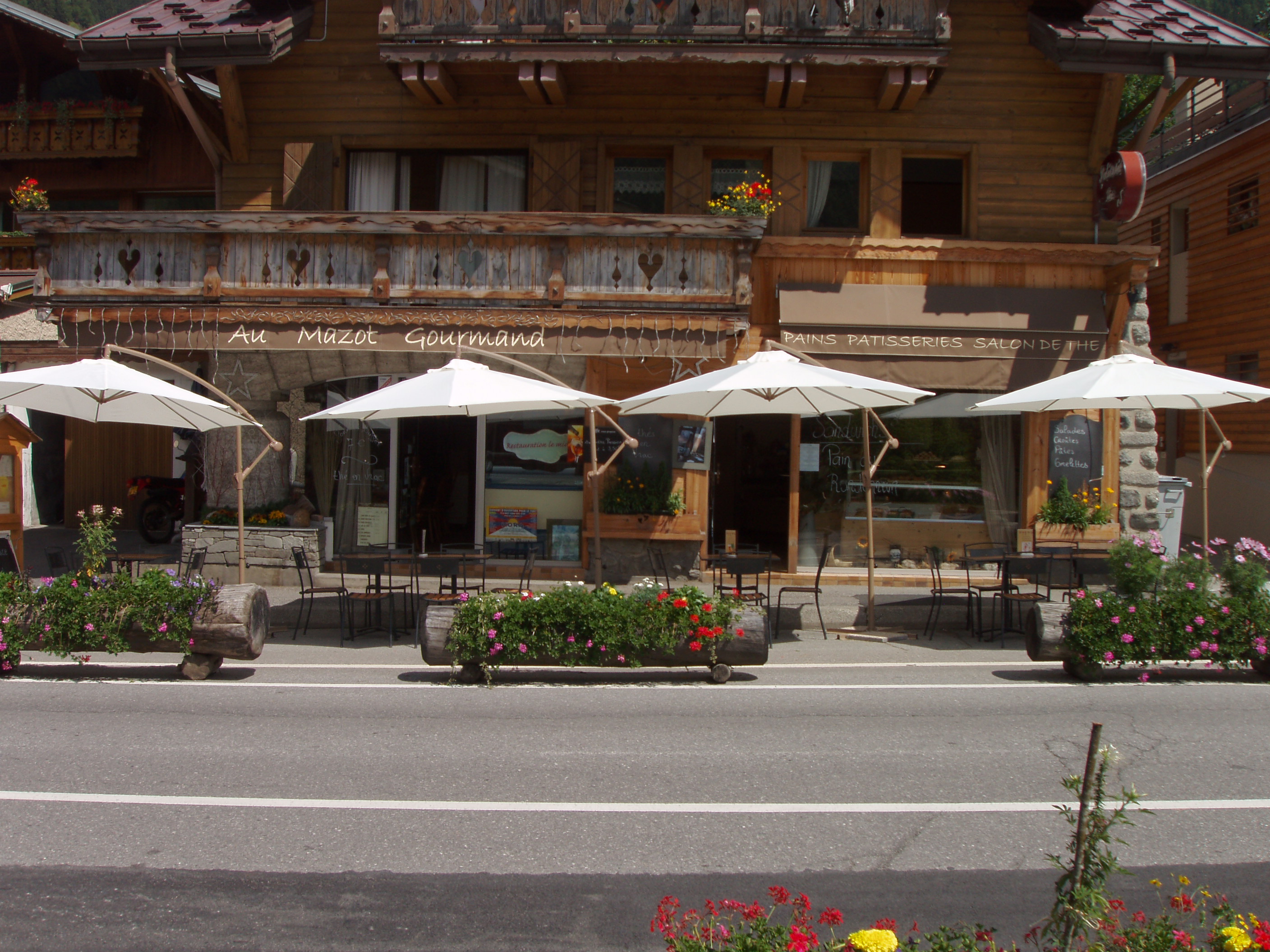 Restaurant La Buche Croisée Les Contaminesmontjoie