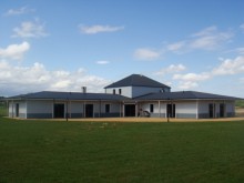 Aux Marches De La Baie