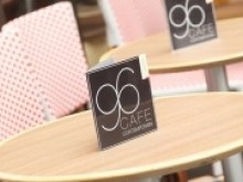 Bert's Café Contemporain