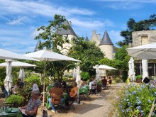 Restaurant Table Des Fées