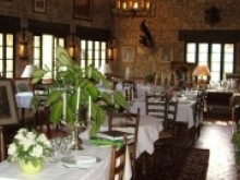 Hostellerie De L'auberge De L'Étang Bleu