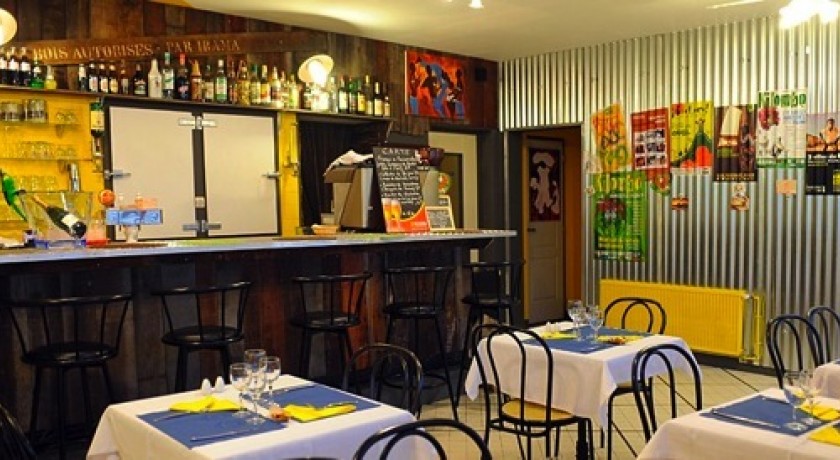 Favela Carioca Croix-chapeau