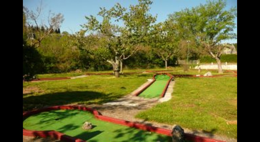 Restaurant Les Jardins Du Mini-golf Saint-martin-d'ardèche