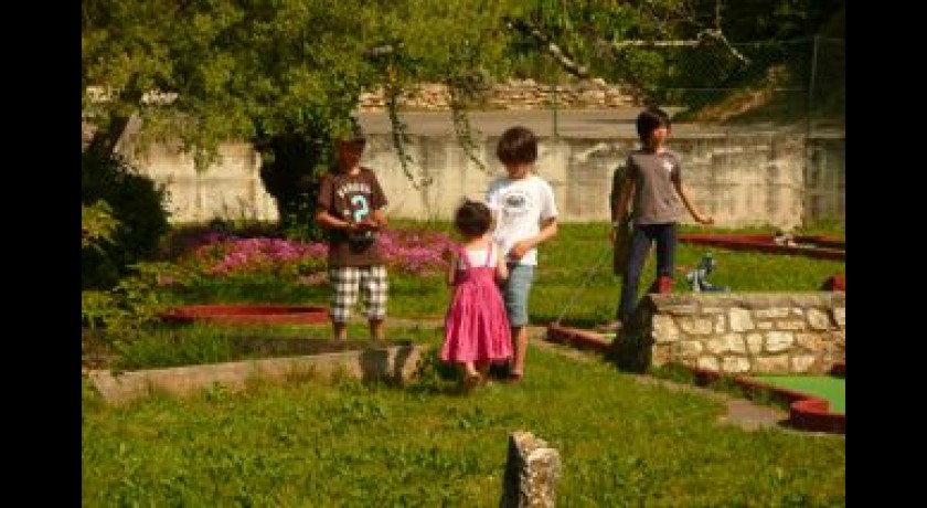 Restaurant Les Jardins Du Mini-golf Saint-martin-d'ardèche