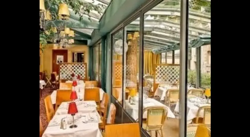Restaurant Au Moulin Vert Paris