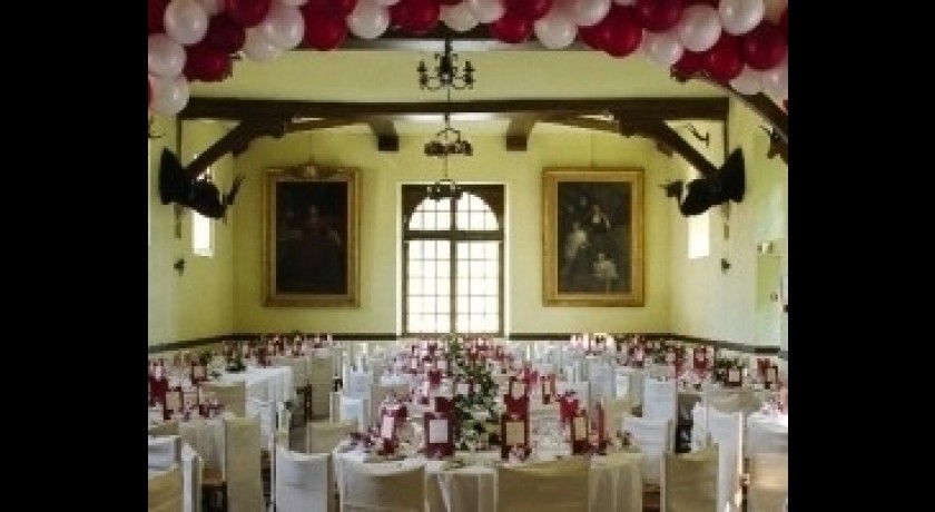 Restaurant Les Écuries Du Château Dampierre-en-yvelines
