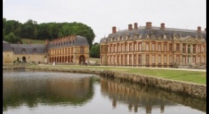 Restaurant Les Écuries Du Château Dampierre-en-yvelines