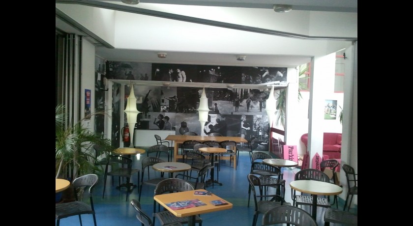 Restaurant Le Cafe Du Forum Carros
