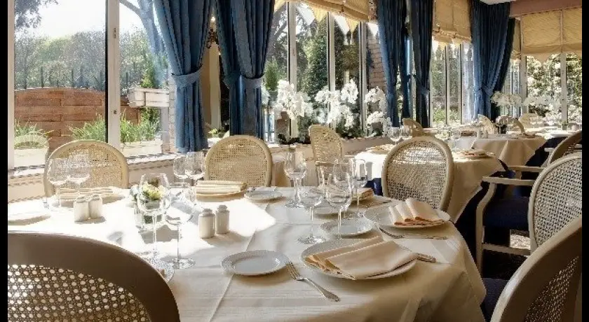 Restaurant Ermitage De Villebon Meudon