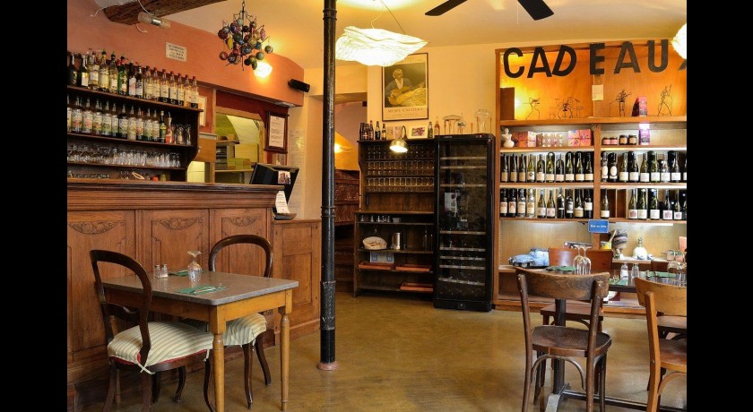 Le Bouche à Oreille  Joyeuse