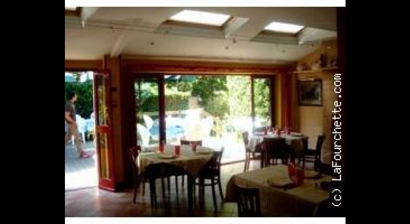 Auberge Du Clos Saint Pierre  Gambais