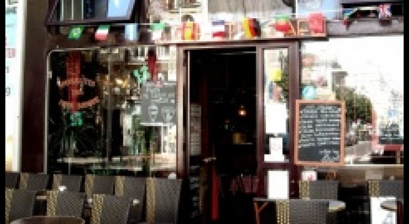 Restaurant Le Petit Café Paris