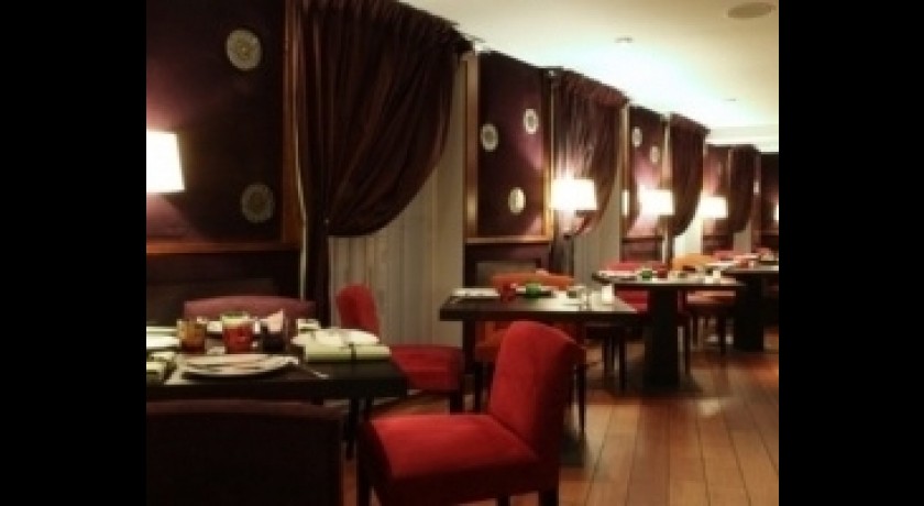 Restaurant Hélène Darroze : La Salle à Manger Paris