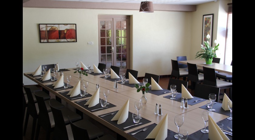 Auberge Des Platanes  Villevocance