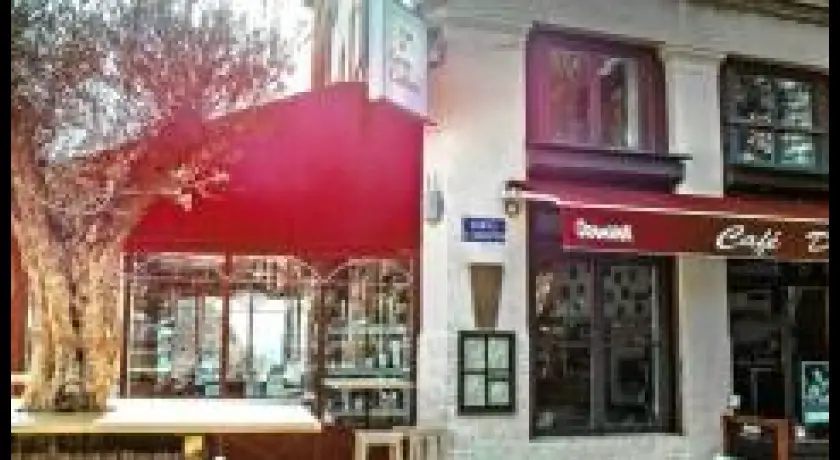 Restaurant Café Du Gros Caillou Lyon