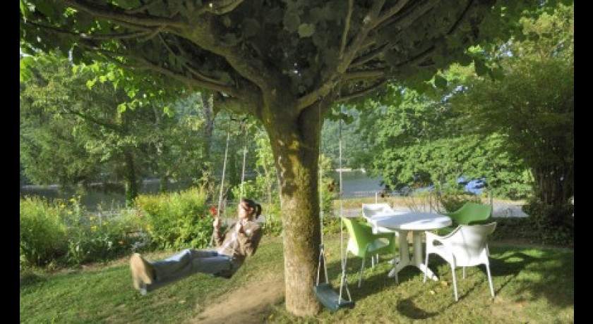 Au Rendez-vous Des Pêcheurs Saint-merd-de-lapleau