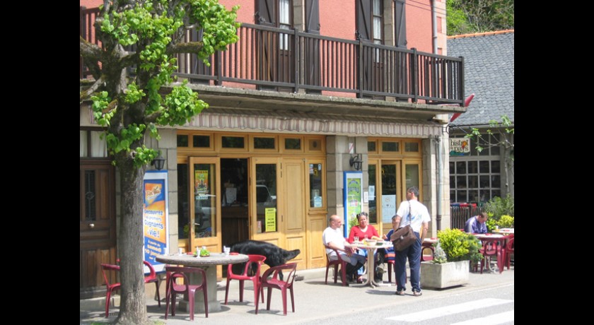 Restaurant Bistrot De Pays De Monceaux Monceaux-sur-dordogne