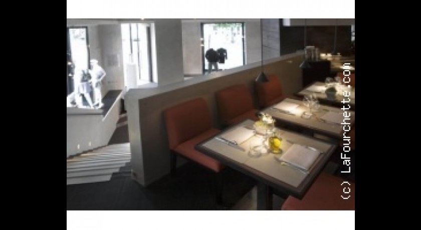 Restaurant Emporio Armani Caffe Paris