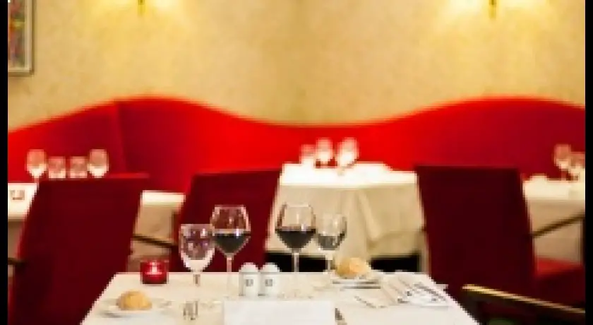 Restaurant La Table Des Maréchaux-hôtel Napoléon Fontainebleau