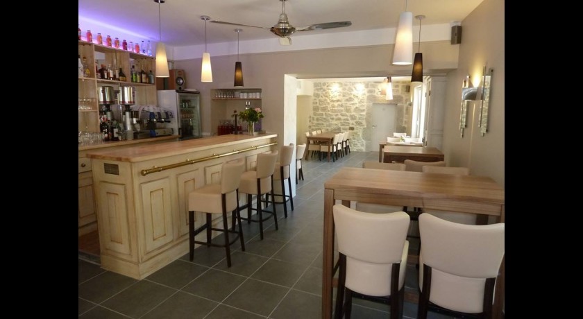 Auberge Du Vieux Lanas 