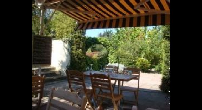 Restaurant Le Café'in Carrières-sur-seine