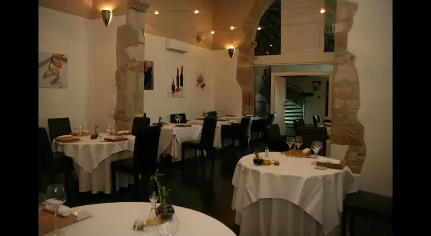 Restaurant Table Saint Crecent Narbonne