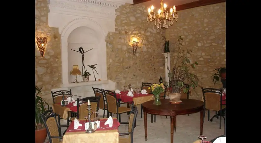 Restaurant Chateau Des Bruyeres Pont-saint-esprit