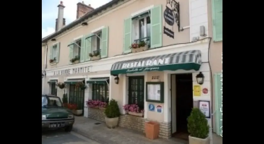 Restaurant A La Bonne Marmite Villeneuve-le-comte