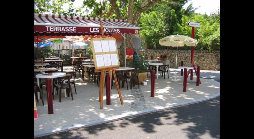 Restaurant En Ardèche - Auberge Les Voûtes Lanas