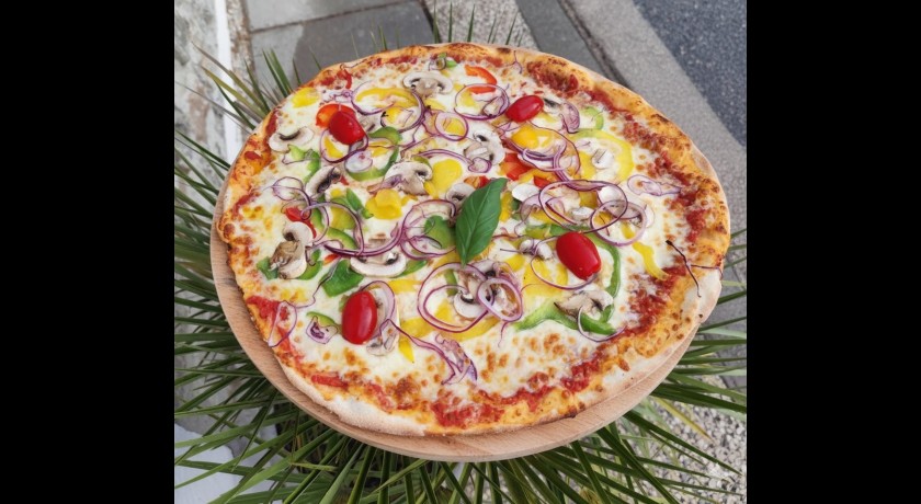 Restaurant En Ardèche - Auberge Les Voûtes Lanas