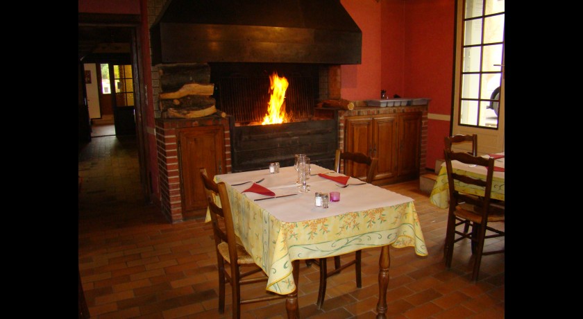 Restaurant Le Saint Aignan Saint-aignan-le-jaillard