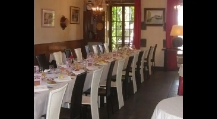 Restaurant Hostellerie Le Petit Bonneval Pérignat-lès-sarliève