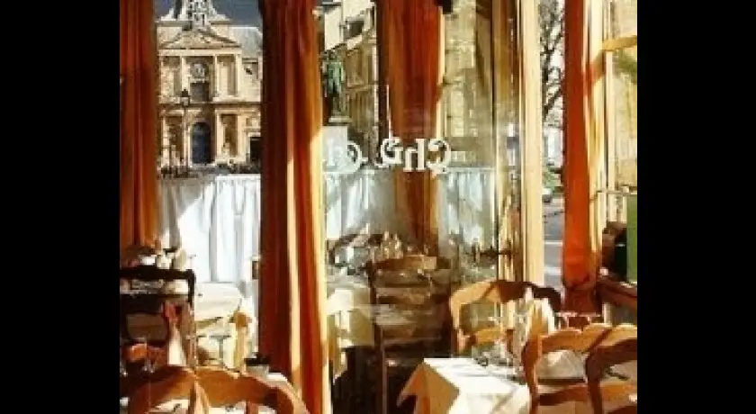 Restaurant Au Chapeau Gris Versailles
