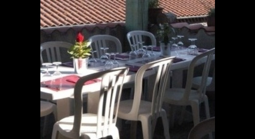 Auberge Des Louises Tourzel-ronzières