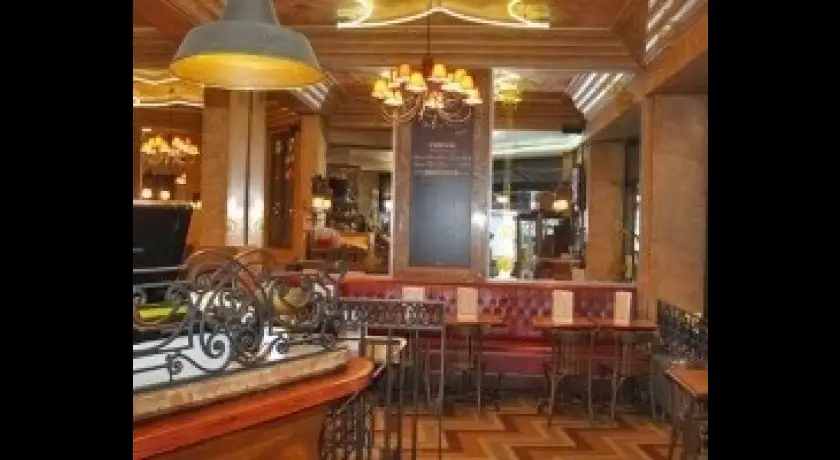 Restaurant Pari's Café Paris
