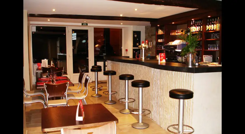 Restaurant Bar Du Centre Rougemont