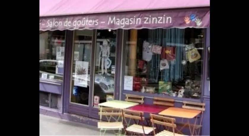 Restaurant Pendant Que Les Enfants Jouent Paris