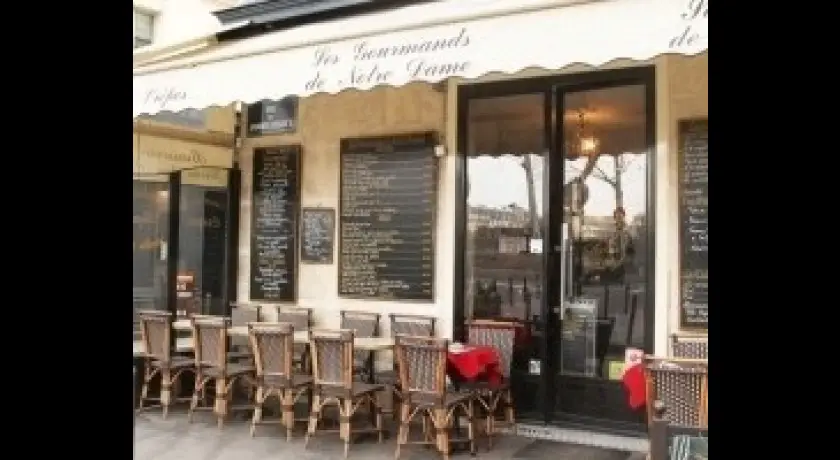 Restaurant Les Gourmands De Notre-dame Paris