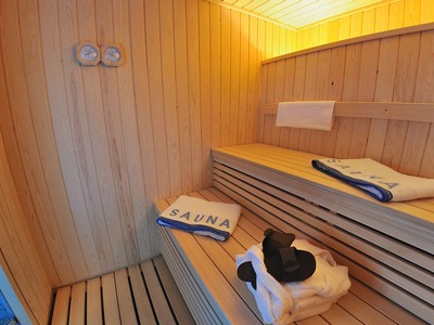 sauna-2-9a177.jpg