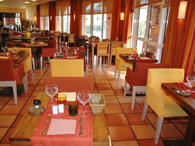 restaurant-3ec6d.jpg