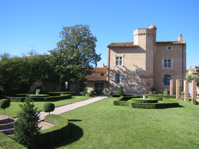 JARDIN DE L'HÔTEL D'ARDOUIN