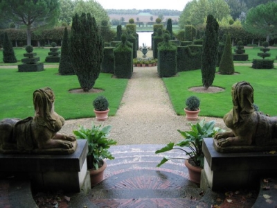 LE JARDIN DU BÂTIMENT