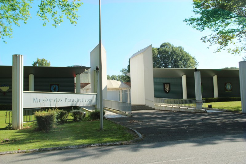 Musée Des Parachutistes De Pau Pau