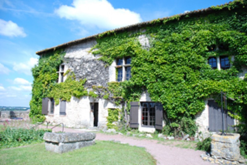 Musée des Traditions Populaires et d'Archéologie