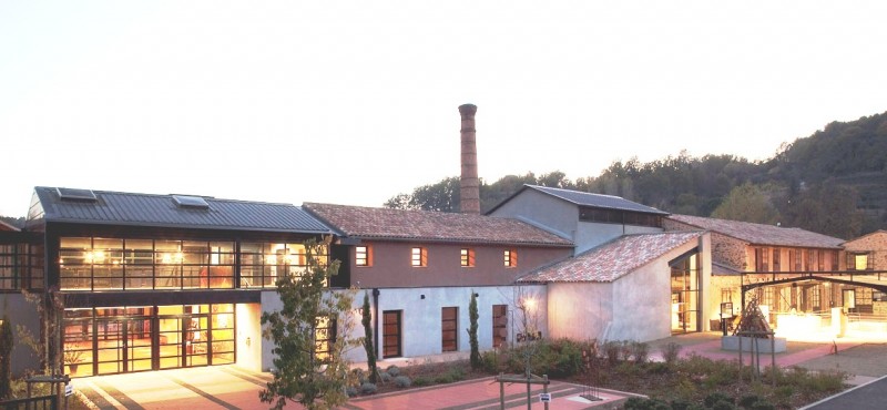 Terra Rossa Maison De La Ceramique Architecturale Salernes