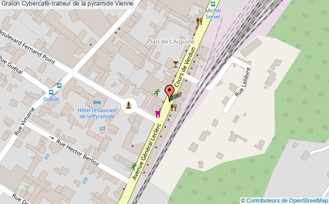 Cybercafé-traiteur de la pyramide